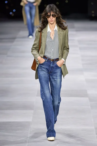 Look 38